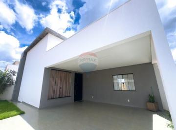 Casa · 158m² · 3 Quartos · 10 Vagas · Piscina Aquecida, Segurança, Localização Estratégica no Jardim Botânico!