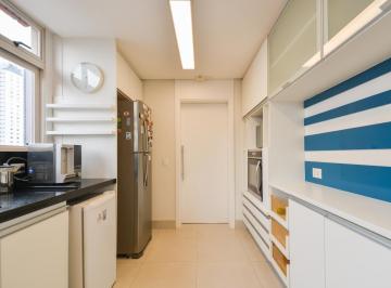 DSC_20260622_001900_000.jpeg · Confortável apartamento para venda em Pinheiros com 2 quartos, sendo 2 suítes, 204m² - antonioberald