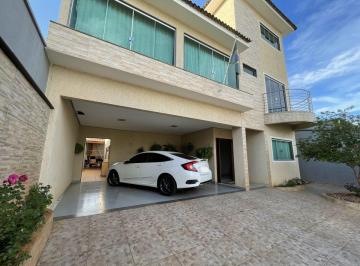 Casa de 4 quartos, Rio Verde · Casa de oportunidade no Residencial Solar dos Ataídes | 286 m², piscina e suíte com closet e hidro.