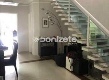 Casa · 125m² · 2 Quartos · 2 Vagas · Casa à venda em Jardim Milena, Santo André – 2 suítes, 2 vagas, mobiliada