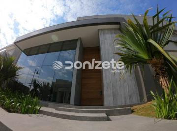 Casa · 950m² · 5 Quartos · 6 Vagas · Sobrado Residencial à Venda em Cerâmica, São Caetano do Sul – 5 suítes, 6 vagas