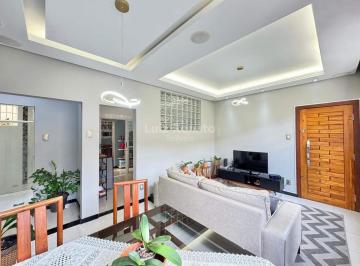 Apartamento · 82m² · 2 Quartos · 1 Vaga · Área privativa à venda no bairro Floresta