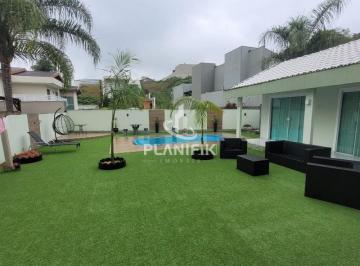 Casa · 280m² · 4 Quartos · 2 Vagas · Casa completa com piscina e 4 dormitórios no Lagoa Dourada