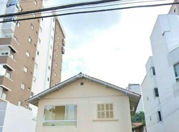 Casa · 9028m² · Terreno comercial à venda em Brusque (Centro) – Residencial/Comercial, aceita permuta.