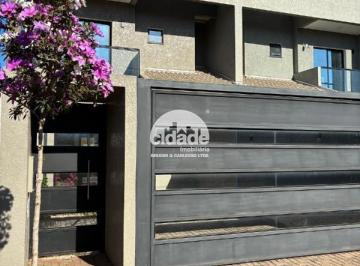 Casa · 125m² · 2 Quartos · 1 Vaga · Sobrado Com Área Gourmet e Piscina