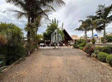 Casa · 400m² · 5 Quartos · Linda Casa/Chácara à venda, contendo 5 dormitórios e 1 suítes no Condomínio Quinta de Santa Helena ,