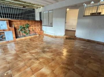 Casa · 138m² · 3 Quartos · Oportunidade Exclusiva Imóvel com Excelente Localização Preço e Alto Potencial de Valorização