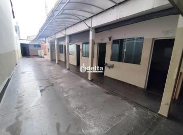 Comercial · 600m² · Prédio comercial disponível para locação e venda no bairro Bom Jesus em Uberlândia-MG