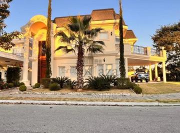Casa · 650m² · 4 Quartos · 6 Vagas · Oportunidade - Sobrado - Condomínio Jardim do Golfe 3 - Urbanova - 4 Dormitórios - 400m² Mobiliada -