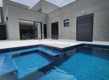 Casa · 360m² · 3 Quartos · 4 Vagas · Ótima Casa à Venda no Village La Montagne