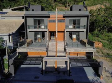 Casa · 176m² · 3 Quartos · 2 Vagas · Casa de 3 Dormitórios Centro