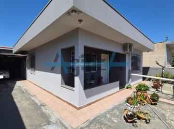 Casa · 82m² · 3 Quartos · 3 Vagas · Casa em Monte Alegre, Camboriú
