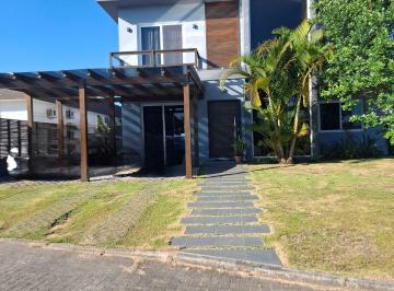 Casa · 246m² · 5 Quartos · 2 Vagas · Casa Alto Padrão no Condomínio Lagoa Azul