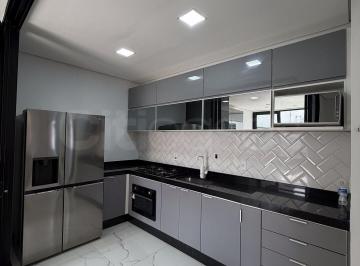 Casa · 100m² · 3 Quartos · 2 Vagas · Cond. Villagio Ipanema - Casa com Piscina em Condomínio Villagio Ipanema