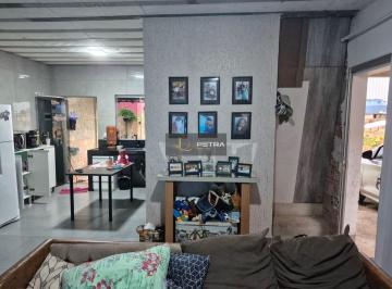 Casa · 200m² · 3 Quartos · Casa à venda - nas Chácaras Reunidas Santa Terezinha