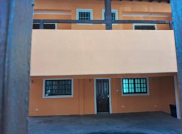 Casa · 225m² · 5 Quartos · 5 Vagas · Casa de 225 m² útil, com 5 dormitórios, 1 suíte, 3 banheiros, 5 vagas