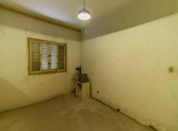 Casa · 300m² · 4 Quartos · 4 Vagas · Casa à venda no Cangaiba com 150m² 4 dormitórios 2 banheiros 4 vagas