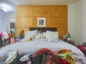 Apartamento · 345m² · 2 Quartos · 3 Vagas · Luxuoso apartamento à venda em Moema, São Paulo-SP: 2 quartos, 2 suítes, 6 banheiros, 3 vagas de gar