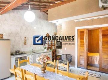 Casa · 200m² · 3 Quartos · 4 Vagas · Casa para Aluguel Residencial em Diadema – Bairro Taboão, 200 m²