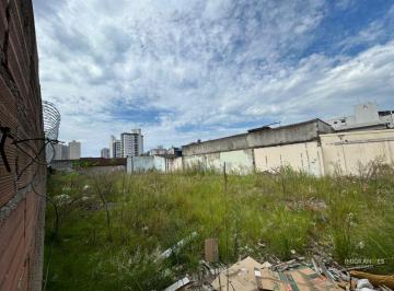 cr73kg82otljowmxowq3ntbl_md · Terreno à venda na Guilhermina, em Praia Grande SP.