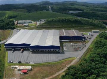 Comercial · 20000m² · Galpão 20000 m² – Pé-direito 12 m – Araquari/BR-101