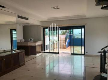 Apartamento · 480m² · 3 Quartos · 4 Vagas · Cobertura de luxo na Vila Mariana: 3 quartos, 3 suítes, 7 banheiros, 4 vagas e 480m² em São Paulo-SP