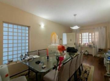 Casa · 320m² · 3 Quartos · 2 Vagas · Planalto Paulista - Casa Térrea com 320m² 3 dormitórios, 1 suíte e 2 vagas de garagem.