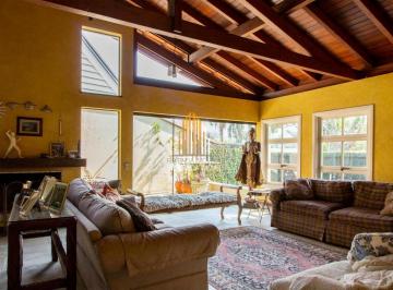 Casa · 400m² · 4 Quartos · 4 Vagas · Morumbi - Casa Assobradada com 400m² 4 dormitórios, 3 suítes, 6 banheiros e 4 vagas de garagem.