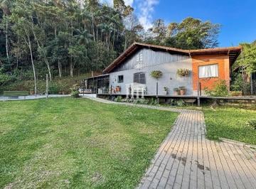3f8e0e330eeb7e16e743a9d8ae2f4475dc7b657b · Casa à venda, 158 m² por R$ 800.000,00 - Comary - Teresópolis/RJ