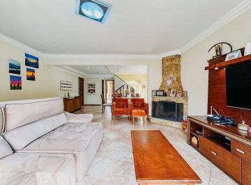e0faf5e220d93e35a3744b0054de96e0bd68d3d6 · Casa à venda, 171 m² por R$ 990.000,00 - Cascata do Imbuí - Teresópolis/RJ
