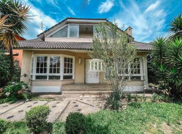 88fa13fd6a4dff45cf1823ae3a7d2daf33e21bfe · Casa à venda, 341 m² por R$ 1.700.000,00 - Várzea - Teresópolis/RJ