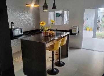 Casa de 3 quartos, Jacareí · Casa 3 dormitorios 1 suite Bairro Villa Branca com pé direito alto terreno de 250 mts