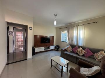 Casa · 210m² · 3 Quartos · 3 Vagas · Casa Vicente Pires - 3 Quartos (suíte), sala, laje, condomínio