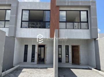Casa · 70m² · 2 Quartos · 1 Vaga · Casa Sobrado 2 Suítes no Bairro Morretes em Itapema-SC