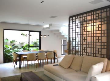Casa de 3 quartos, Curitiba · Oportunidade! Um sobrado com 3 suítes e excelente localização.
