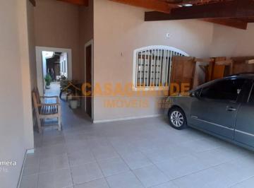 Casa · 150m² · 3 Quartos · 2 Vagas · Casa à Venda - 3 quartos, 1 suíte, 150m² - Bosque dos Ipês