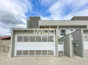 Casa · 140m² · 3 Quartos · 2 Vagas · GEMINADO COM 1 SUÍTE + 2 QUARTOS, AMIZADE EM JARAGUÁ DO SUL