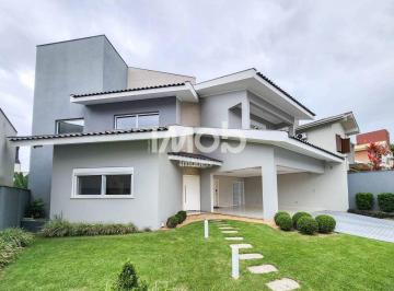 Casa · 900m² · 3 Quartos · 2 Vagas · CASA COM 1 SUÍTE + 2 QUARTOS, ÁGUA VERDE