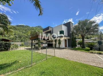 Casa · 745m² · 3 Quartos · 2 Vagas · CASA COM 1 SUÍTE + 2 QUARTOS, ILHA FIGUEIRA