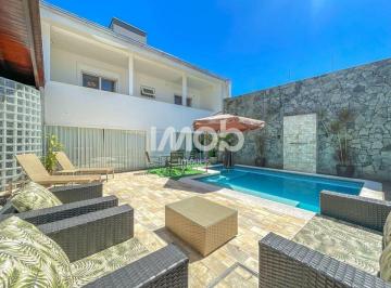 Casa · 335m² · 5 Quartos · 3 Vagas · CASA MOBILIADA COM 4 SUÍTES + 1 QUARTO, NOVA BRASÍLIA