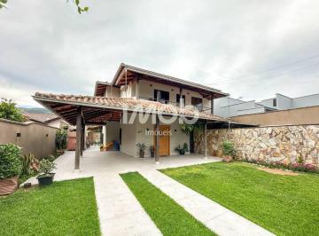 Casa · 351m² · 3 Quartos · 3 Vagas · Casa com 1 Suíte + 2 Quartos, Ilha da Figueira