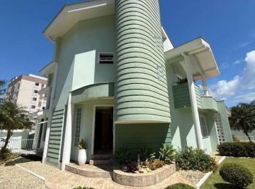 Casa · 598m² · 3 Quartos · 2 Vagas · CASA COM 1 SUÍTE + 2 QUARTOS, BARRA DO RIO CERRO