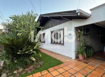 Casa · 349m² · 3 Quartos · 2 Vagas · CASA COM 3 QUARTOS, ÁGUA VERDE
