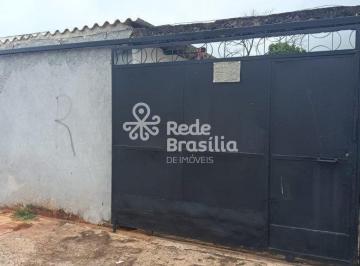 Casa · 200m² · 2 Quartos · Vende-se casa na Quadra 15 com 350 m² de lote