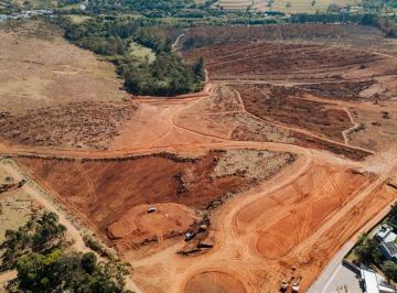 Terreno , Bragança Paulista · LOTES com Pagamento Facilitado em Bragança Paulista em Condomínio Fechado com Lazer completo e Lago