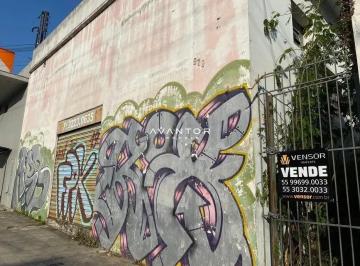 Frente · Casa comercial à venda, no bairro Centro
