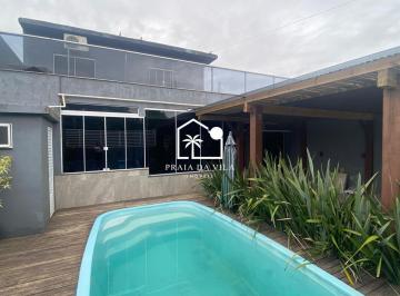 Casa · 150m² · 4 Quartos · 2 Vagas · Casa com 4 Dormitórios (1 Suíte) com Piscina a 700m da Praia