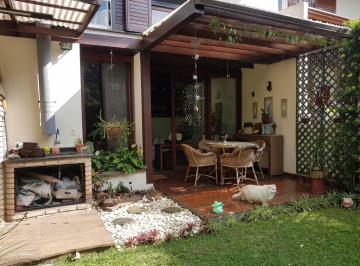 Casa de 3 quartos, Santana de Parnaíba · Casa com 176 m² 3 quartos em venda em Alphaville