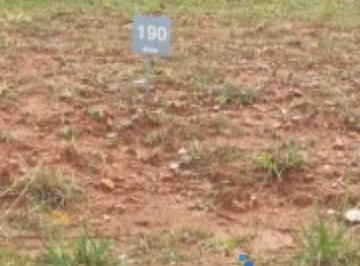Foto 01 · Terreno em Condomínio à Venda em Curitiba-PR, Bairro Santa Cândida, 127 m² de Área. Aproveite essa o