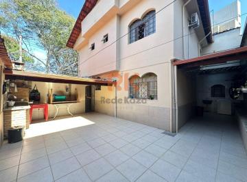 Casa · 186m² · 4 Quartos · 2 Vagas · Ótima Casa à Venda no Bairro Itapoã - 4 Quartos, Suíte, 2 Vagas, 3 banhos e 186m²